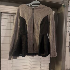 Lapis Ladies Gray & Black Zippered Long Sleeved Flared Jacket Size Medium